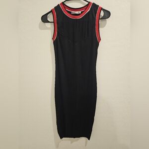 Black bodycon dress